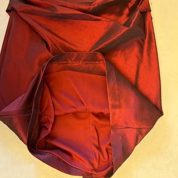 Dress Barn Holiday cocktail metallic burgundy fully lined dress Sz-10.  X9 - Picture 8 of 13